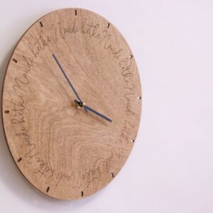 Seinakell Naudi hetke