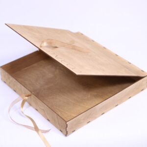 Vineerist karp logoga