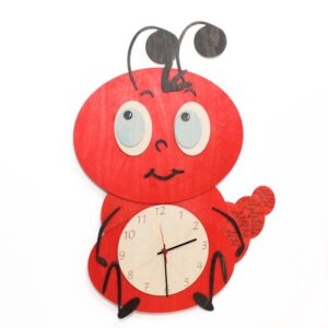 Graveeringuga kell lasteaeda