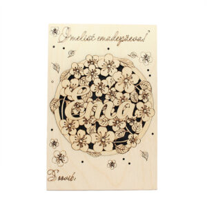 Emadepäeva kaart tassialusega